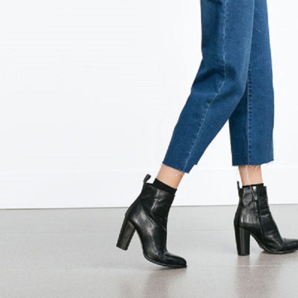 ZARA Black Shiny Leather Look Booties